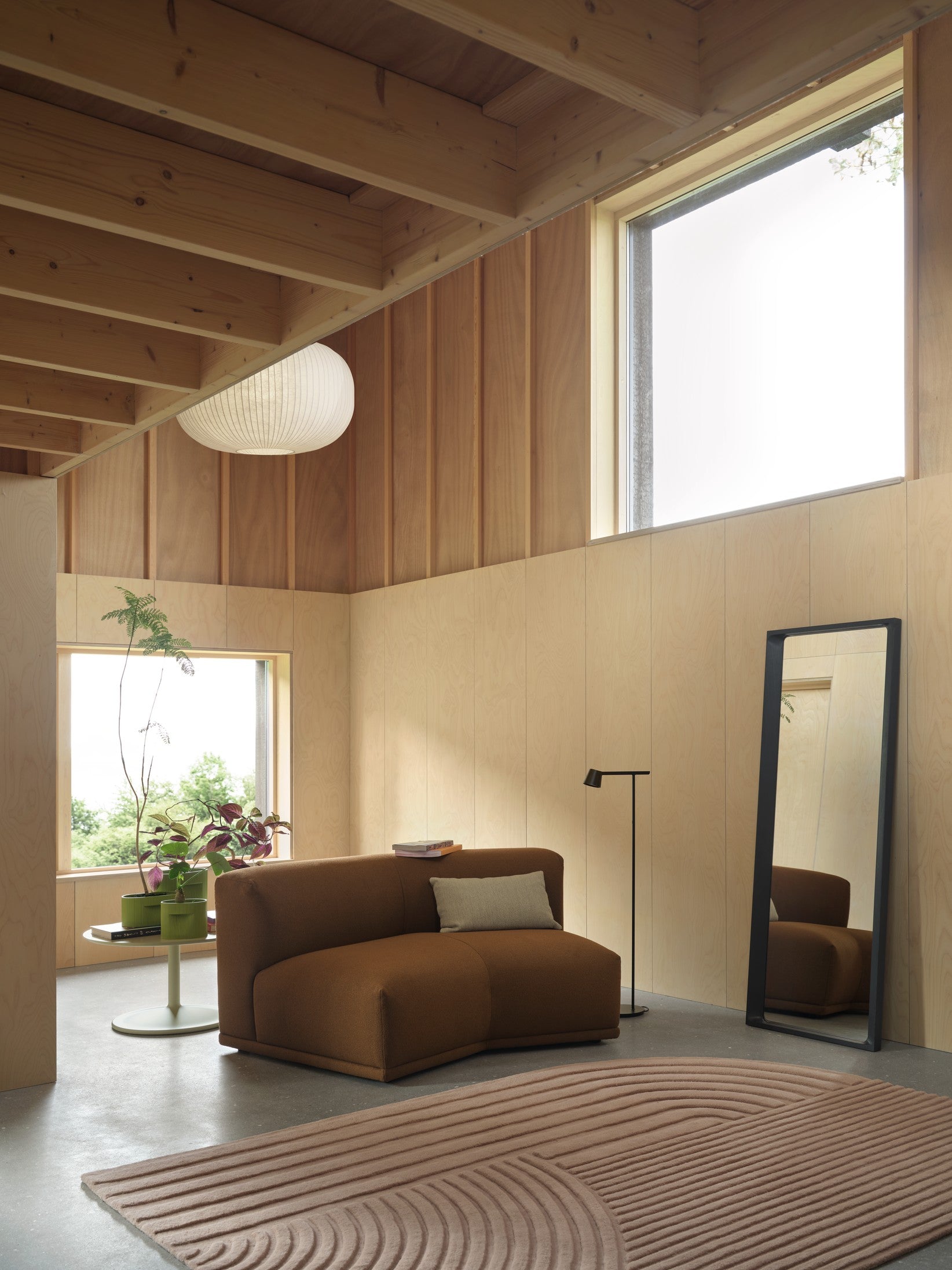 עציץ Ridge Planter Beige (medium)
