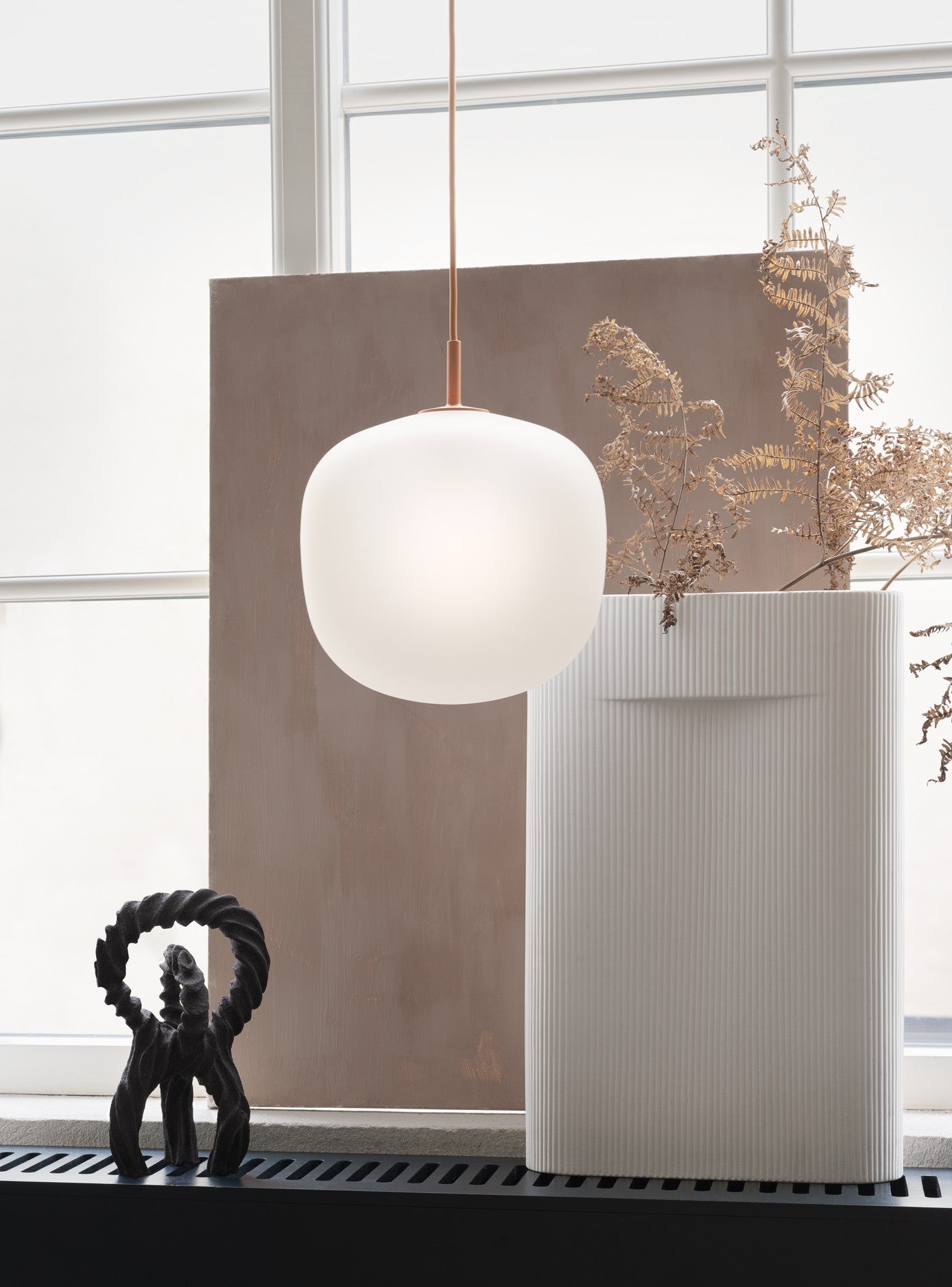 מנורה Rime Pendant Lamp / Ø 37 cm White