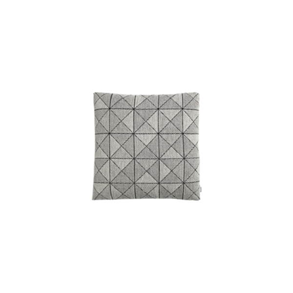 כרית Tile Cushion Black/White