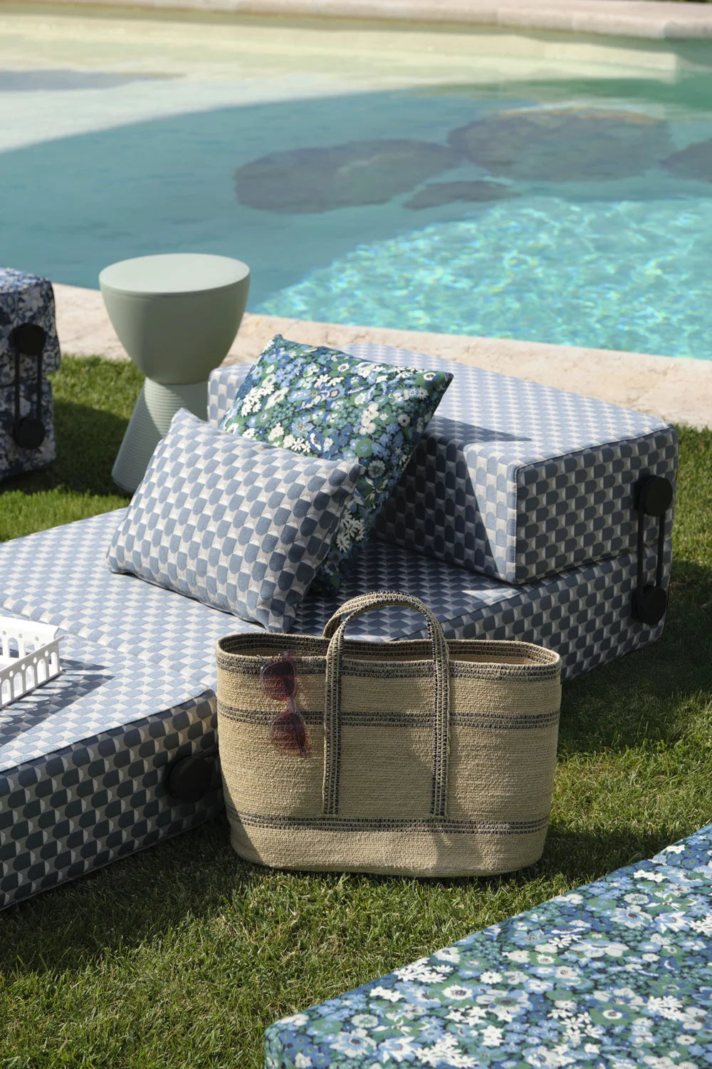 כורסאת חוץ Trix Outdoor Liberty Obi Check Piero Lissoni Sage