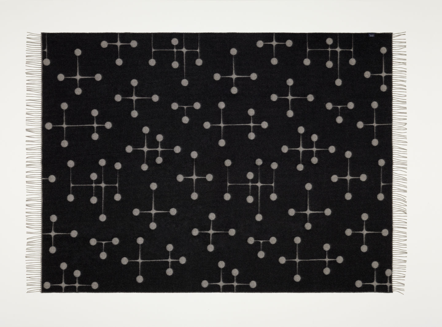 כירבולית Eames Wool Black