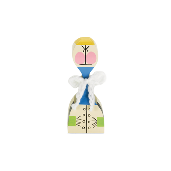 בובה Wooden Doll No. 21