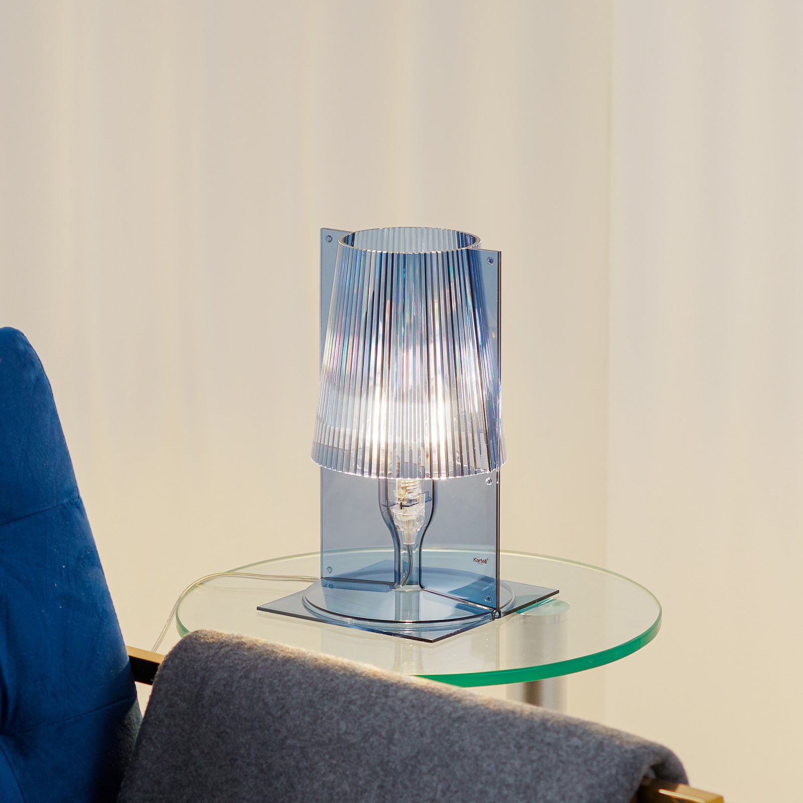 מנורת שולחן Take Blue